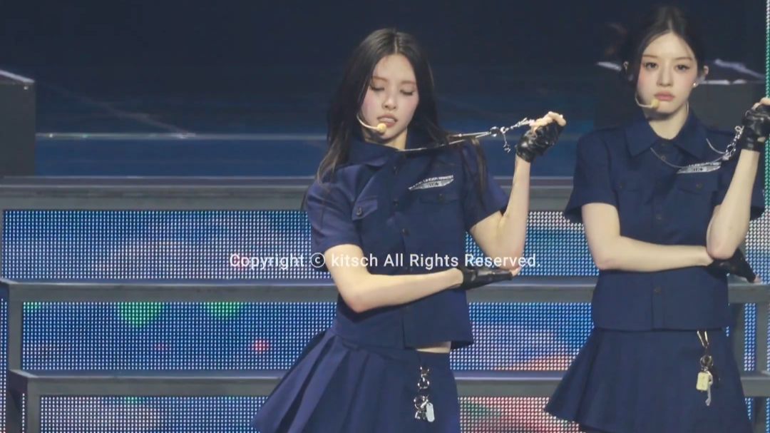 【ILLIT】YUNAH卢玧我 261017 首尔演唱会《You're Under Arrest》饭拍！