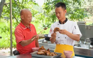 Download Video: 厨师长解答：“懒人卤料包”使用方法，只需加水就能轻松卤制美味