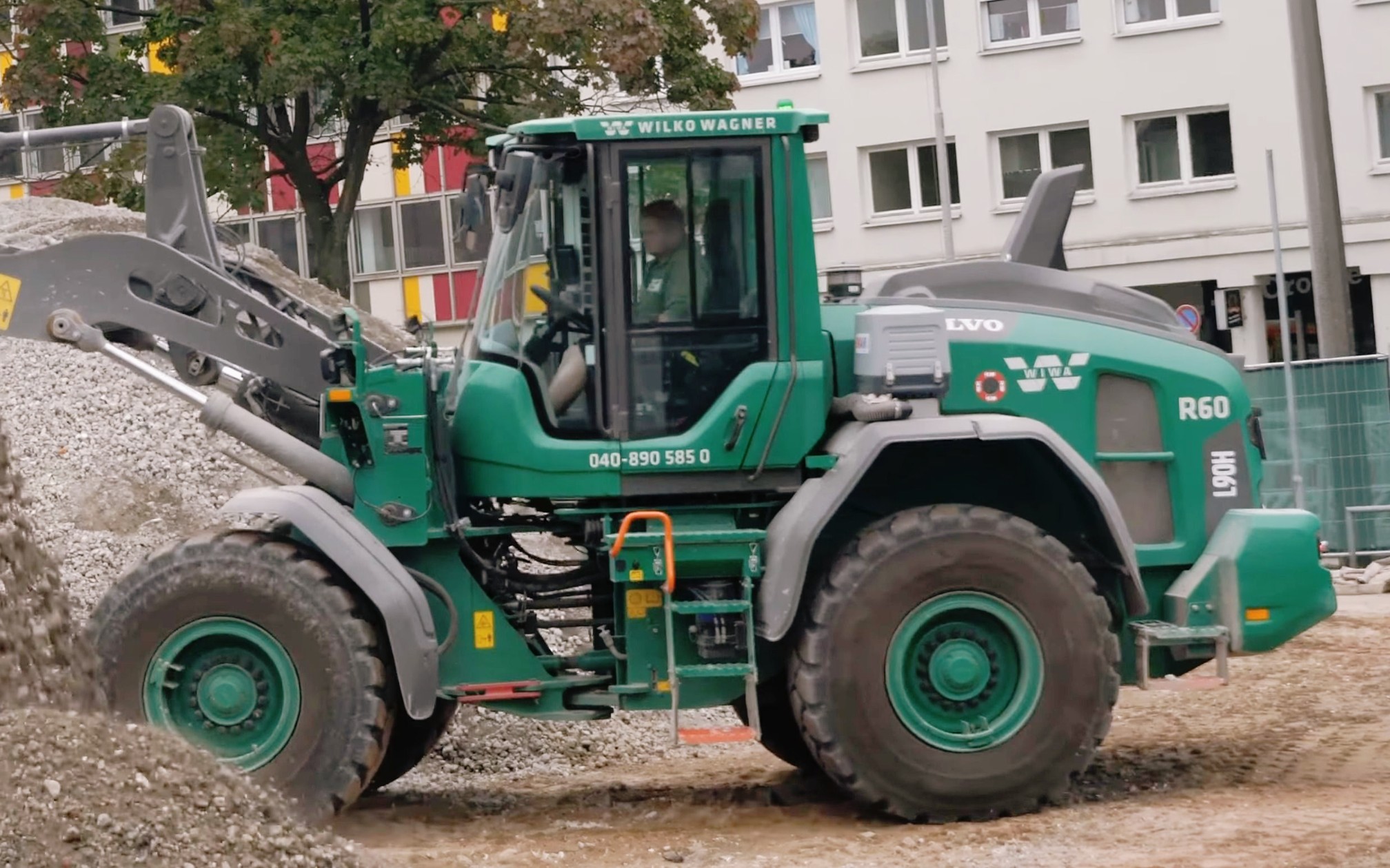 沃尔沃l90h装载机施工作业4k