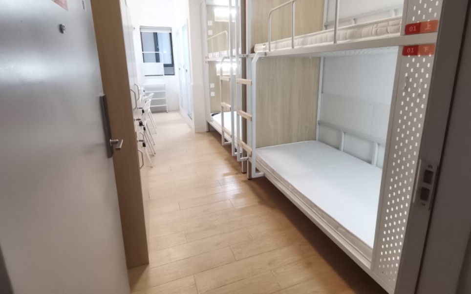 深圳租房|人均450的四人电竞宿舍 近福田 地铁口 可短租 押一付一 民