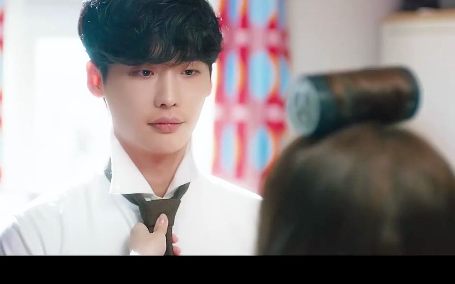 二硕老公终于来了 #黑化律师韩剧 #李钟硕林允儿新剧饰演夫妻 #最新