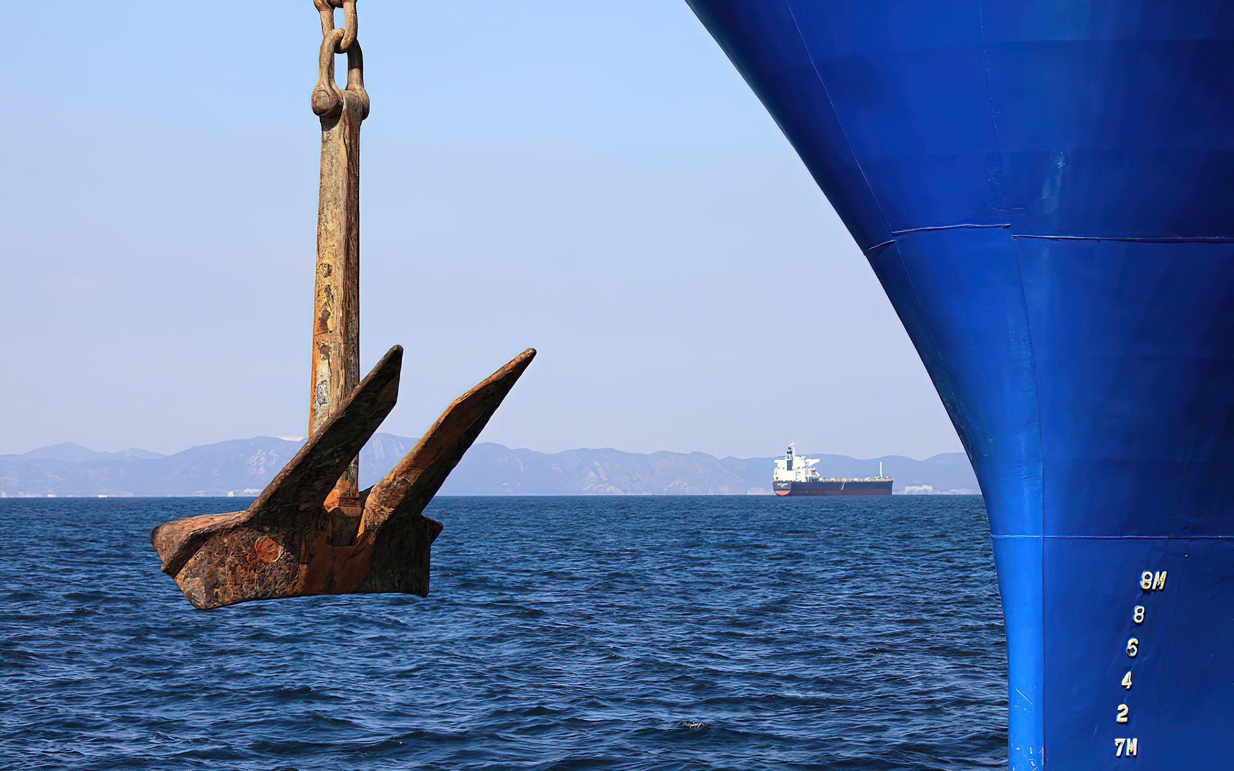 万吨巨轮如何停靠在海面的?动画解析锚泊原理,小小船锚如此厉害