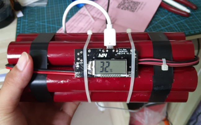 【自制】自制c4炸弹充电宝_哔哩哔哩 (゜-゜)つロ 干杯~-bilibili