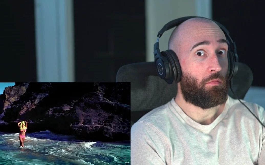 【麻辣鸡】妮琪·米娜 - starships [说唱歌手反应]