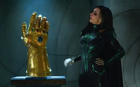 《雷神3》,为什么海拉说奥丁收藏的无限手套是赝品?