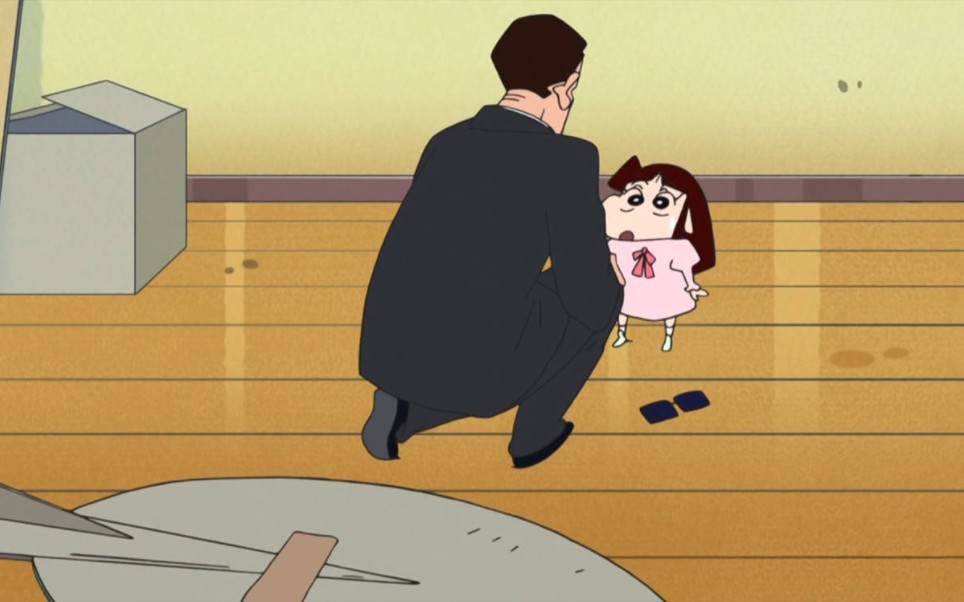 蜡笔小新:做了几十年保镖的黑机,竟然不知道他摘下墨镜长什么样