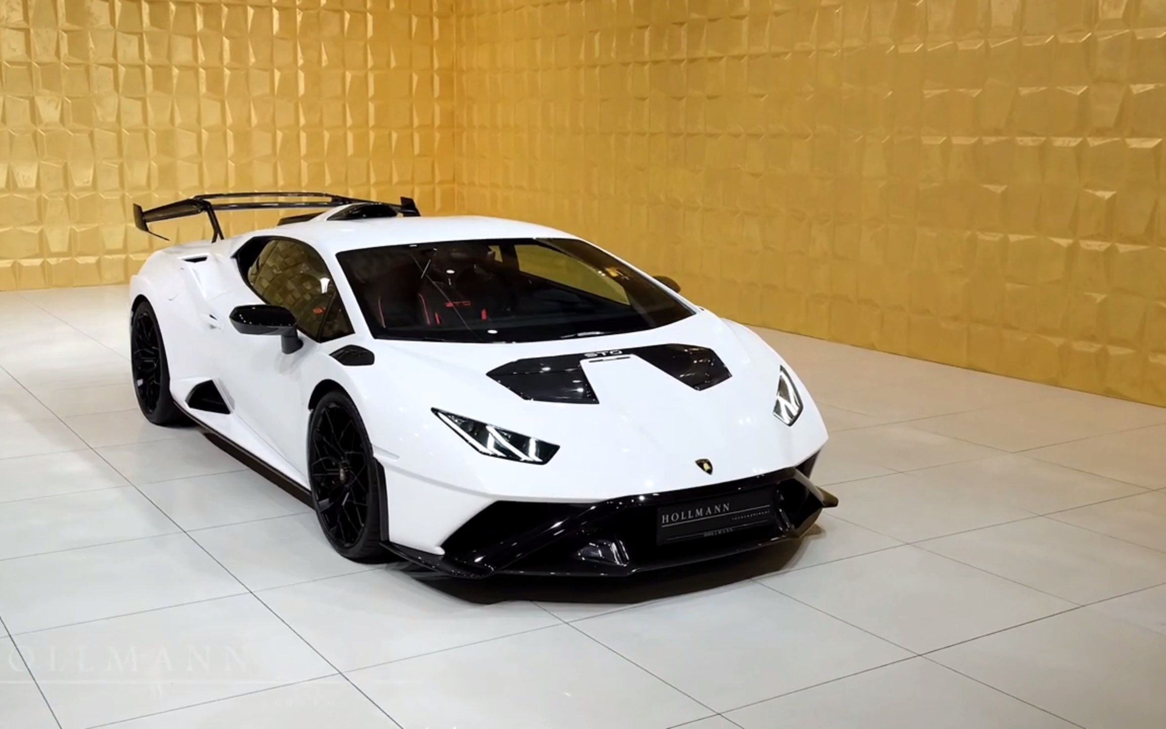 活动作品新车丨2021款兰博基尼huracansto
