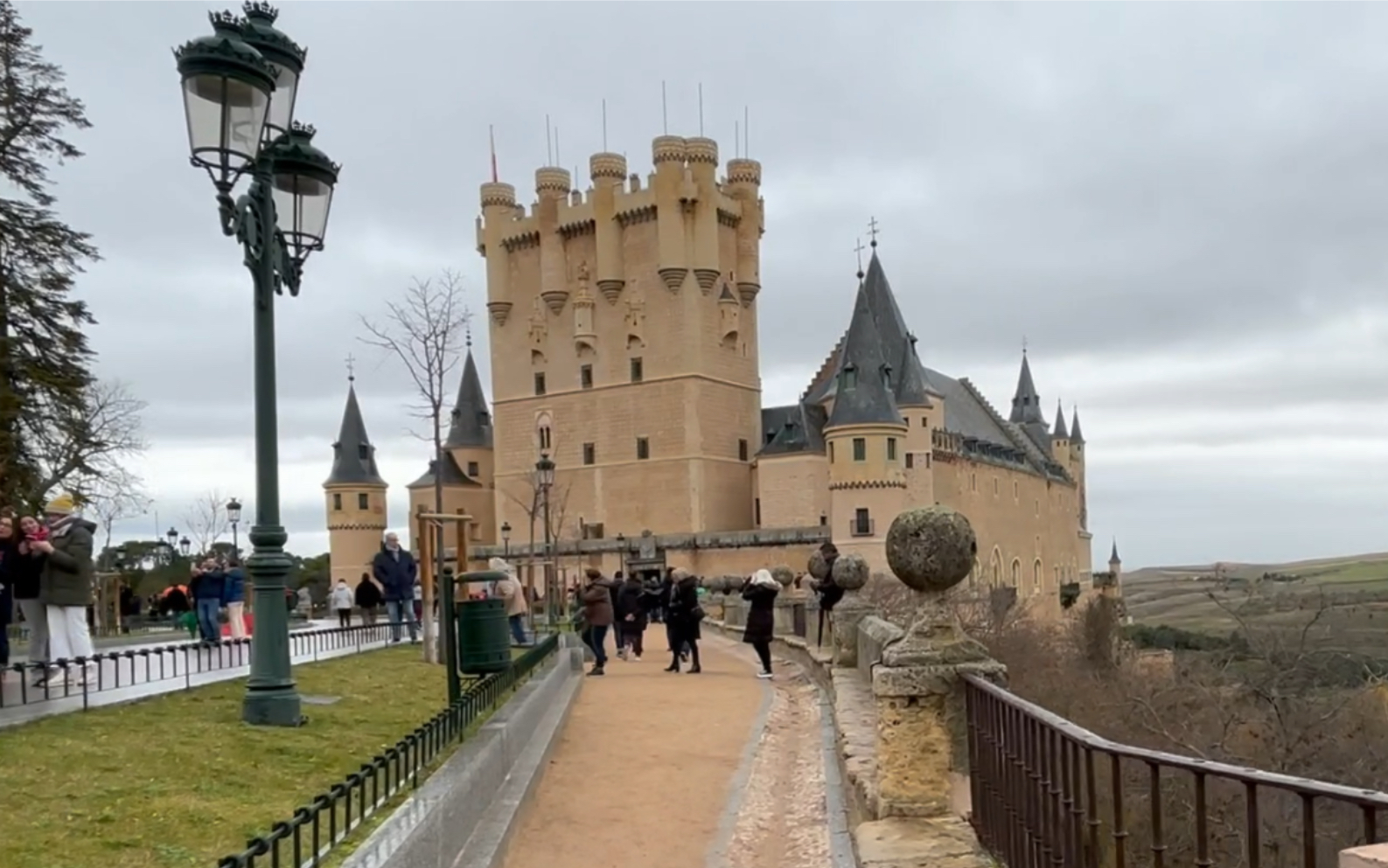 迪士尼白雪公主城堡原型:塞哥维亚城堡