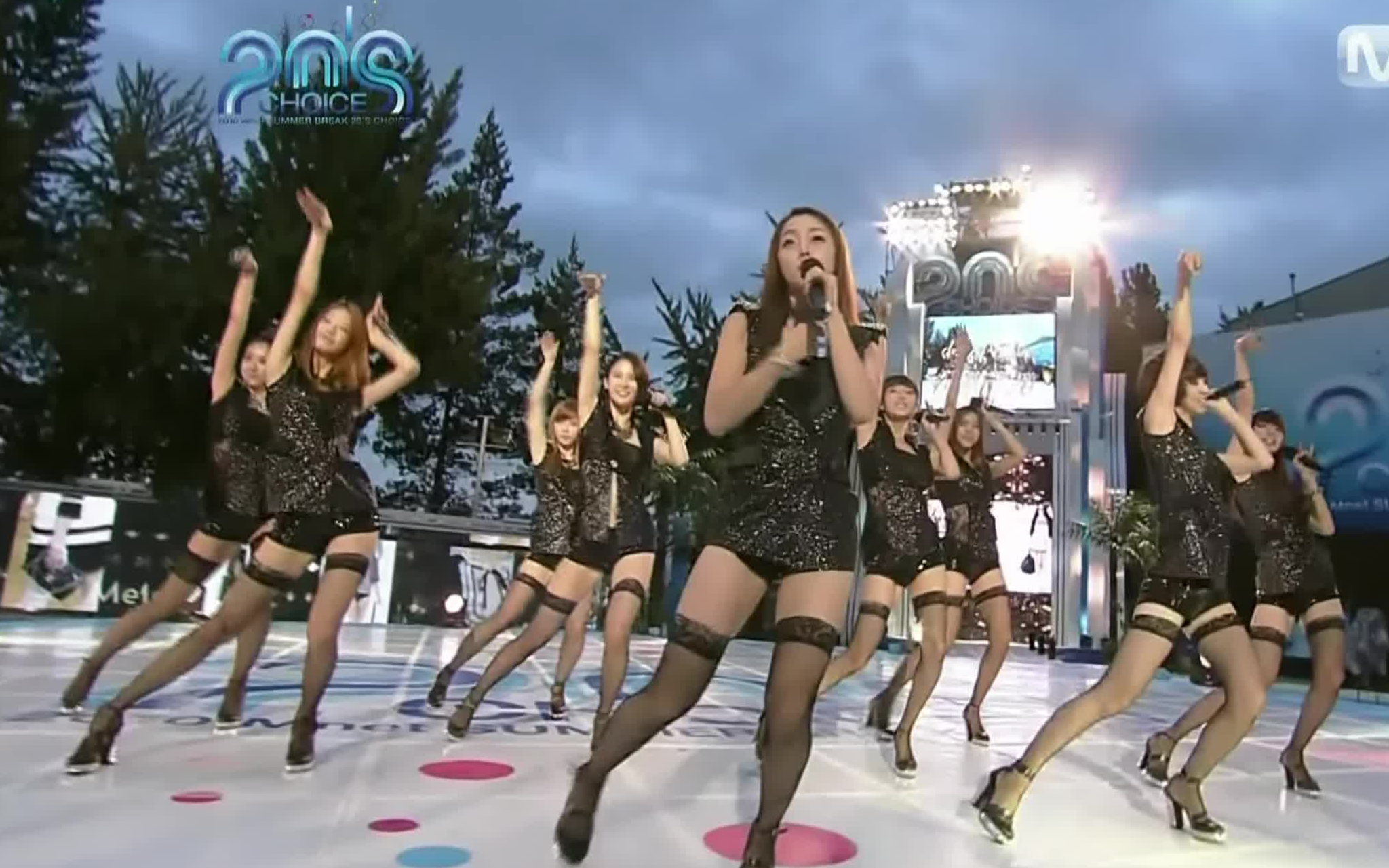 [图]Nine Muses - No Playboy (Live)