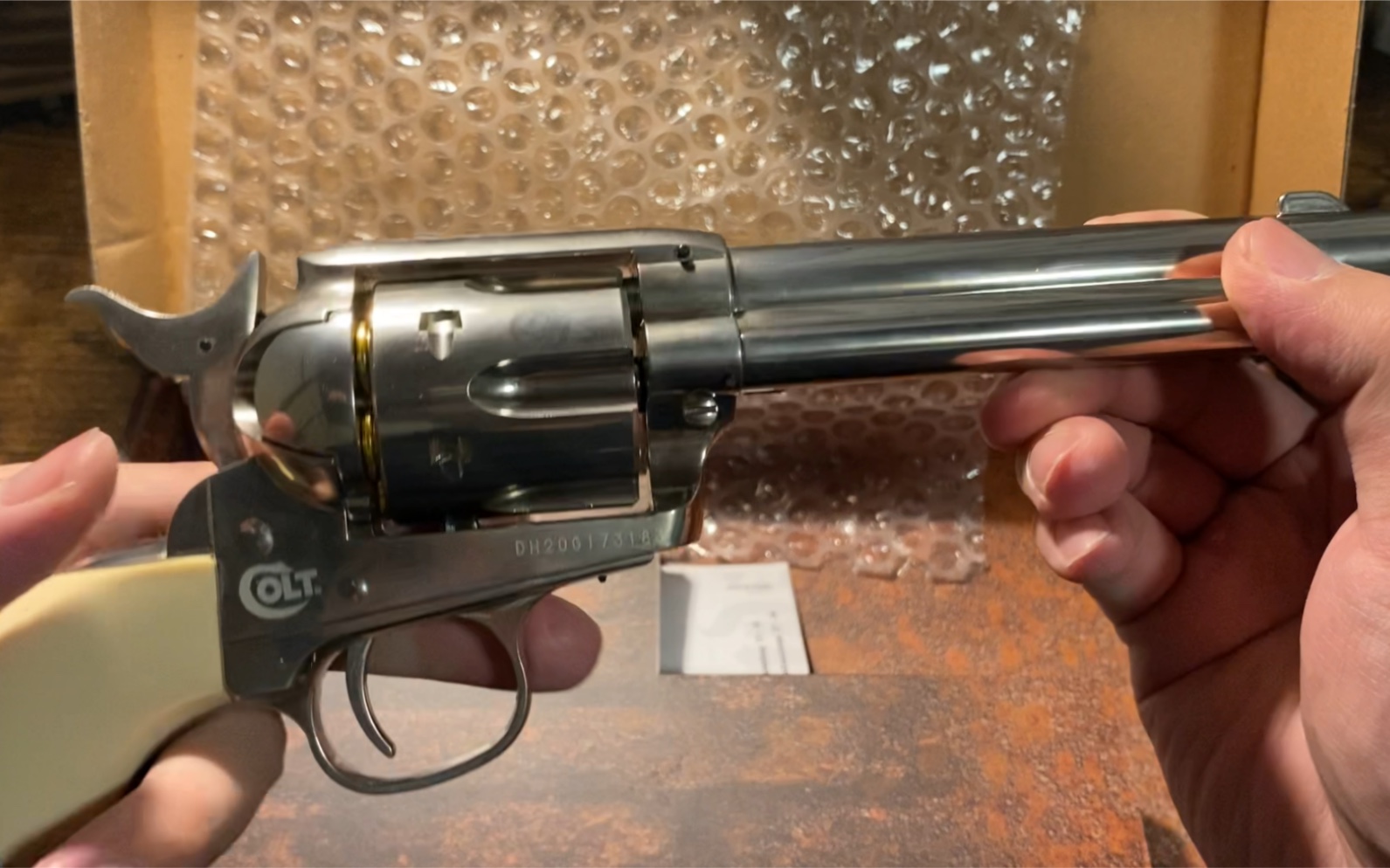 柯尔特m1873单动式转轮手枪 co2nbb开箱海外合法玩具