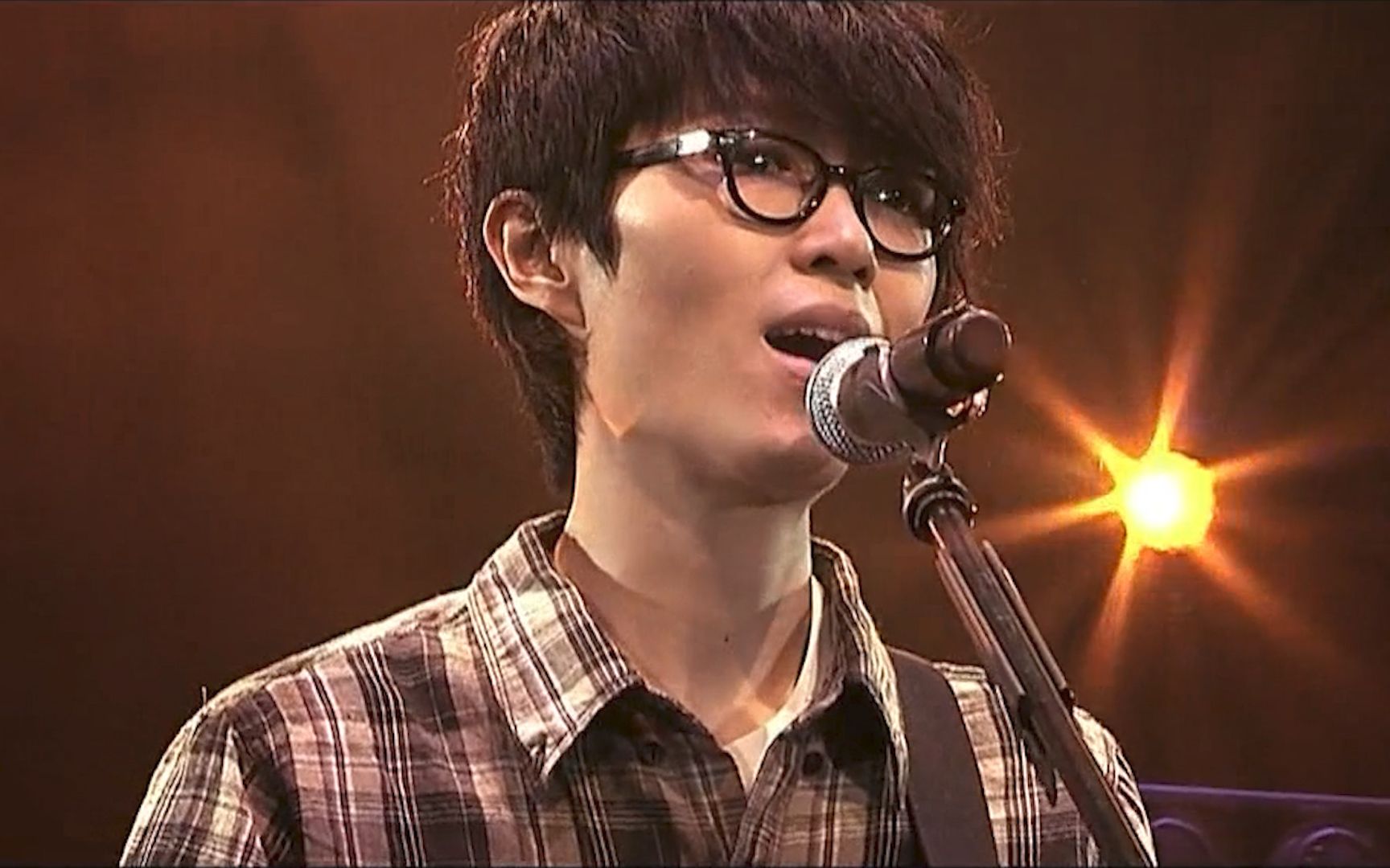 方大同深情演唱好不容易独特的嗓音非常好听很有味道