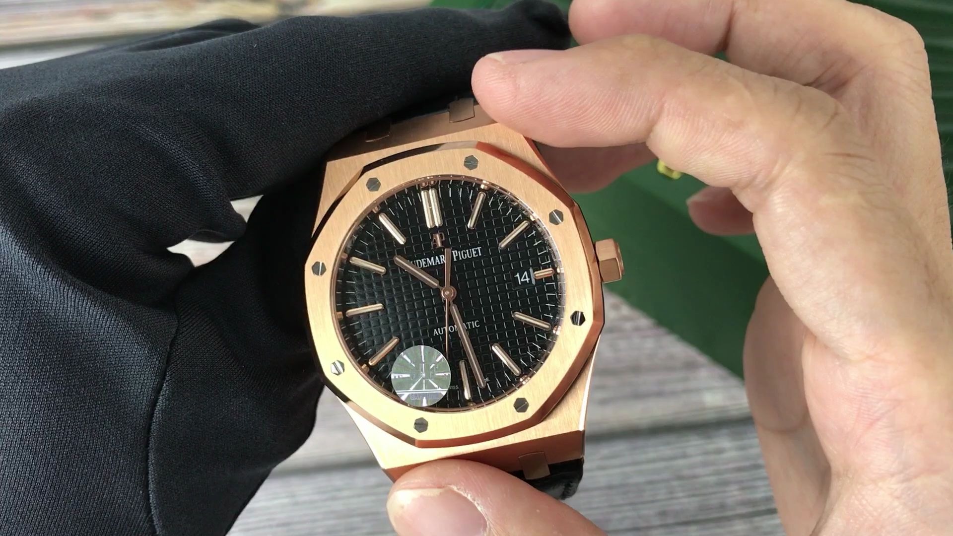 玫瑰金爱彼15400实拍开箱,精细做工好比原装