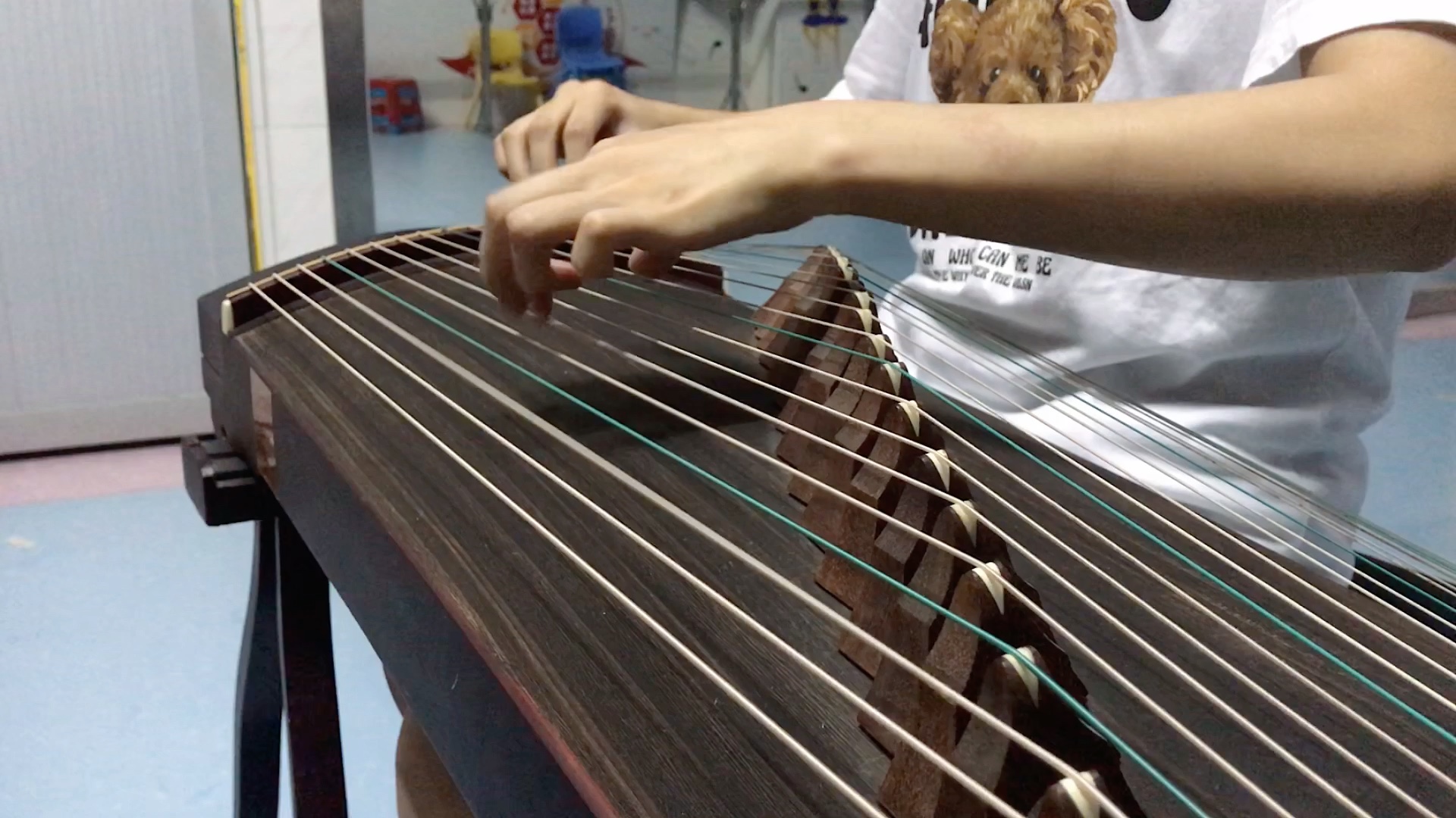 【追光者】—古筝 果然还是这送的琴以及塑料指甲得劲哈哈哈哈