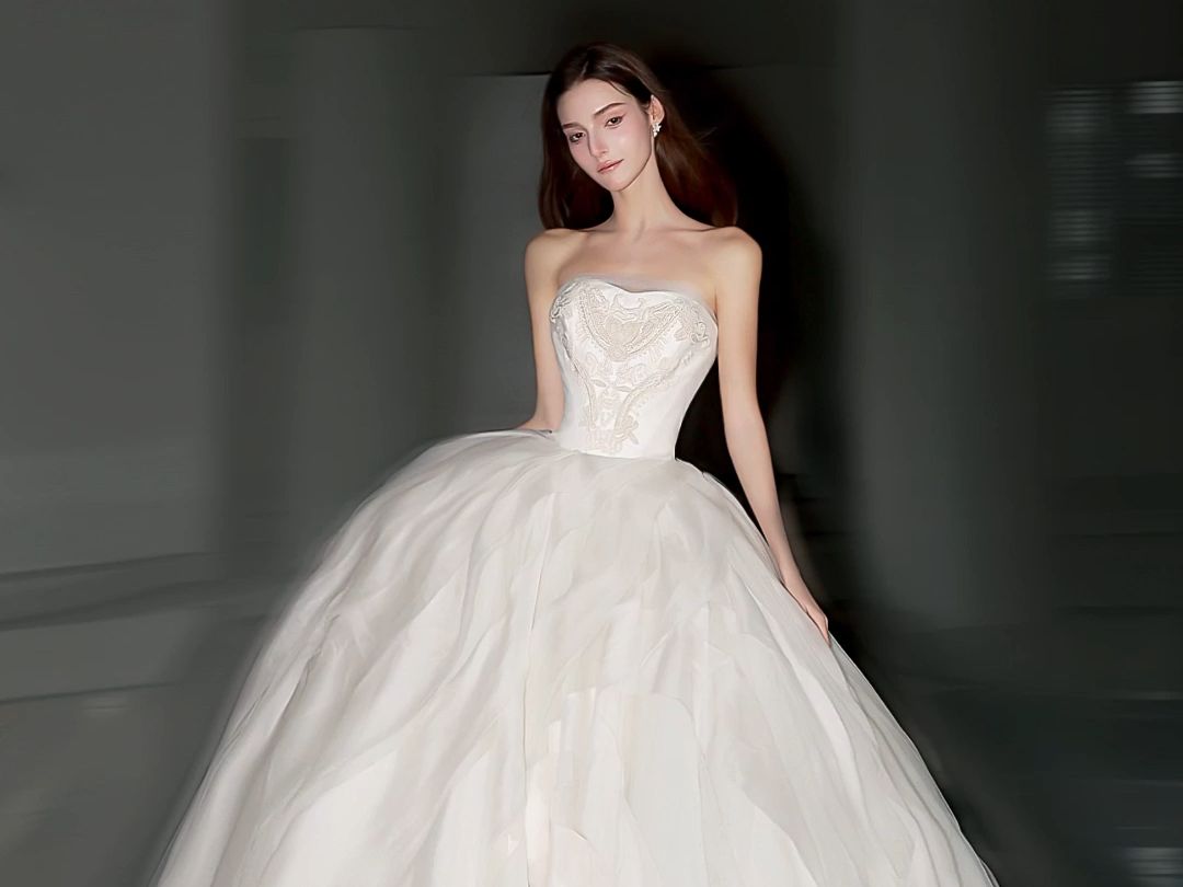 【薇拉皇后租婚纱】verawang王薇薇婚纱 九亿少女的梦,有哪个女孩能