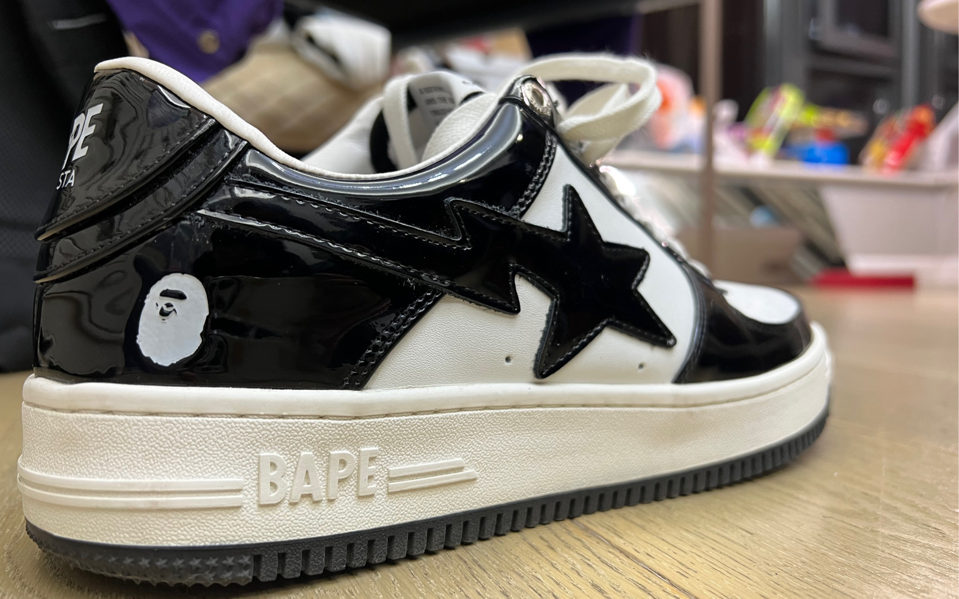 bape sta黑白休闲鞋的缓震形变!bape休闲鞋_哔哩哔哩_bilibili