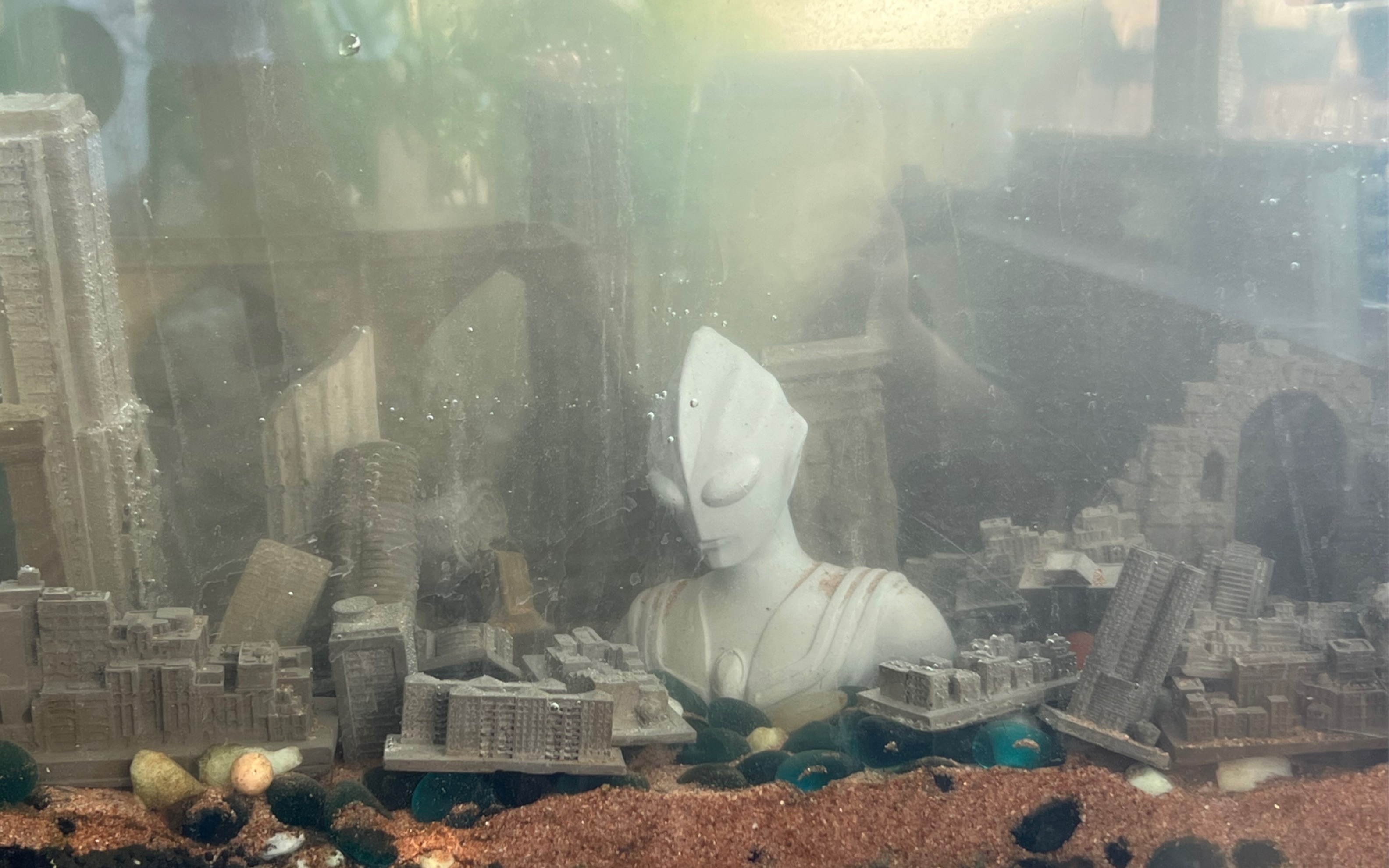 迪迦奥特曼鱼缸?超古代遗迹?  有这么个鱼缸都舍不得养鱼了