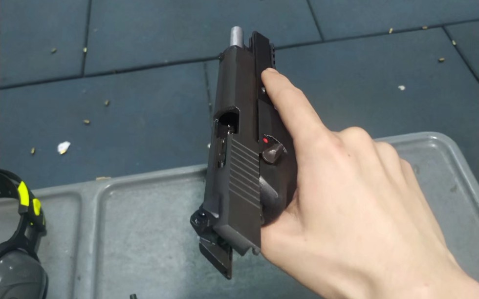 92改和92式手枪射击警校合法场地拍摄