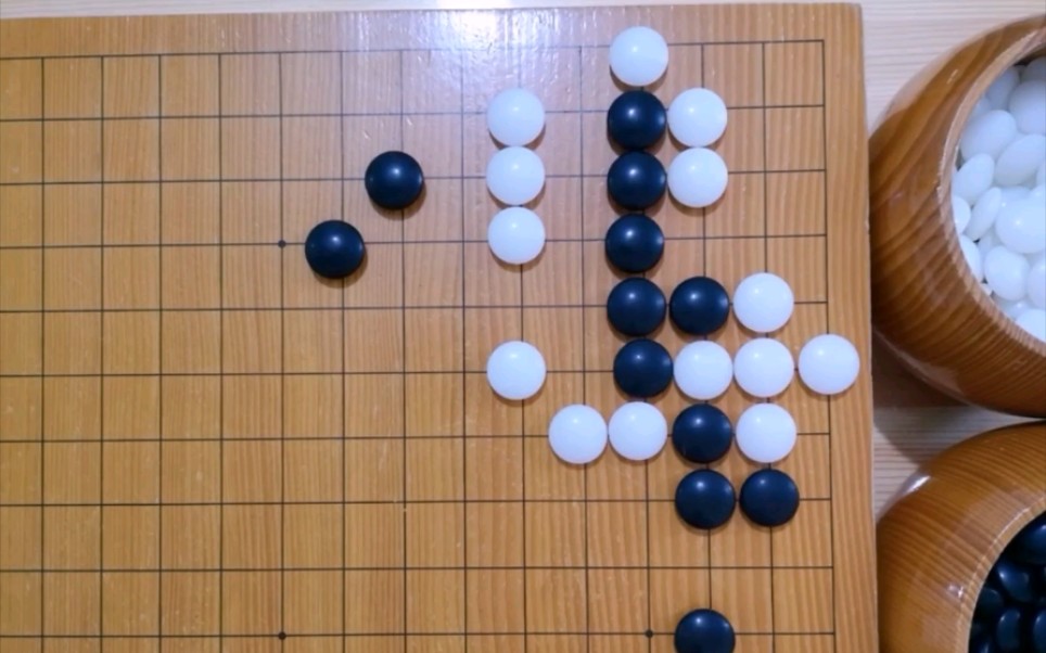 [图]一道难到崩溃的围棋死活题，来自童年的恐怖经历。