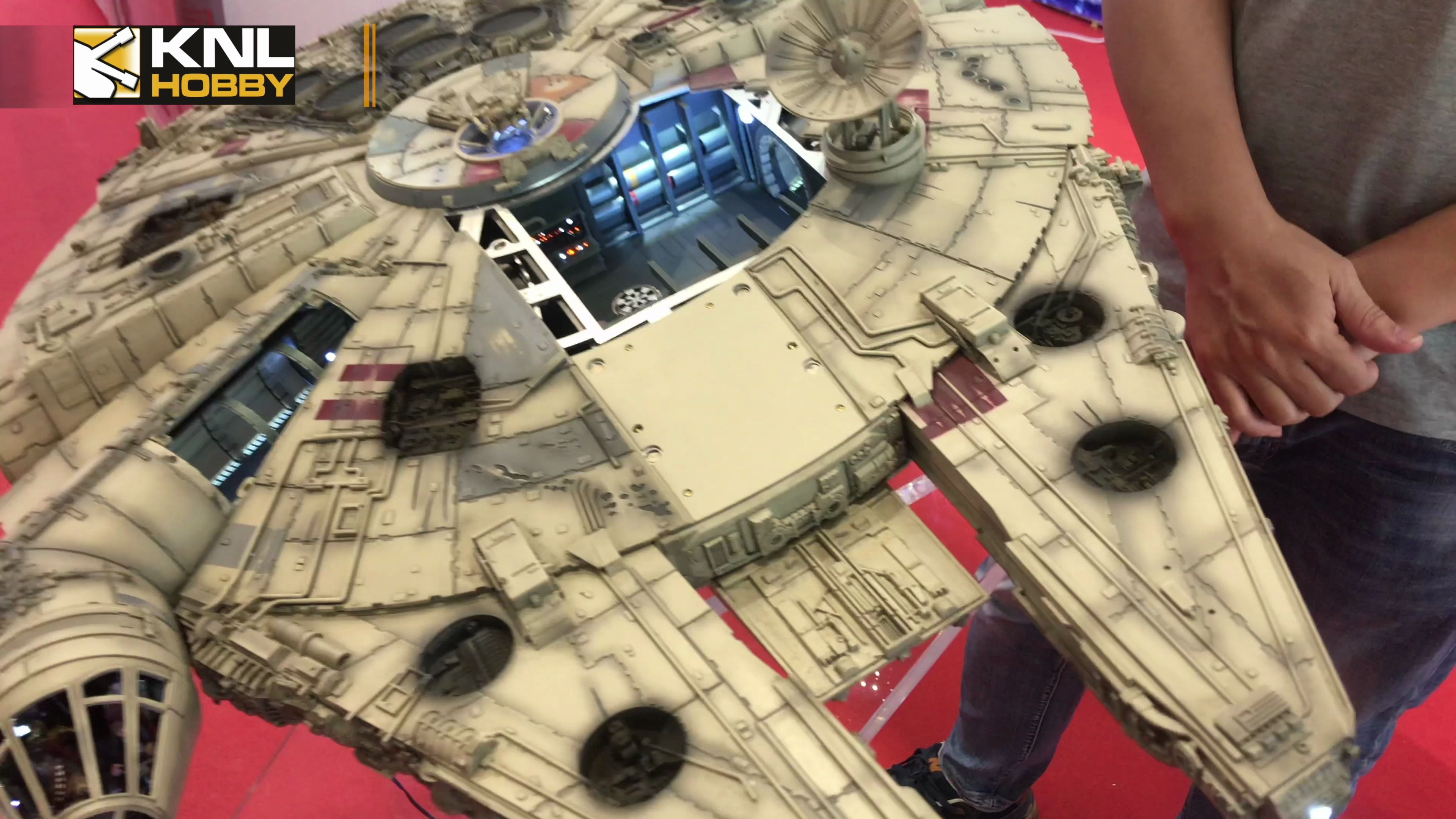 小金带你逛玩具展8 星球大战星球大战千年隼号拼装模型 1:1官方复刻