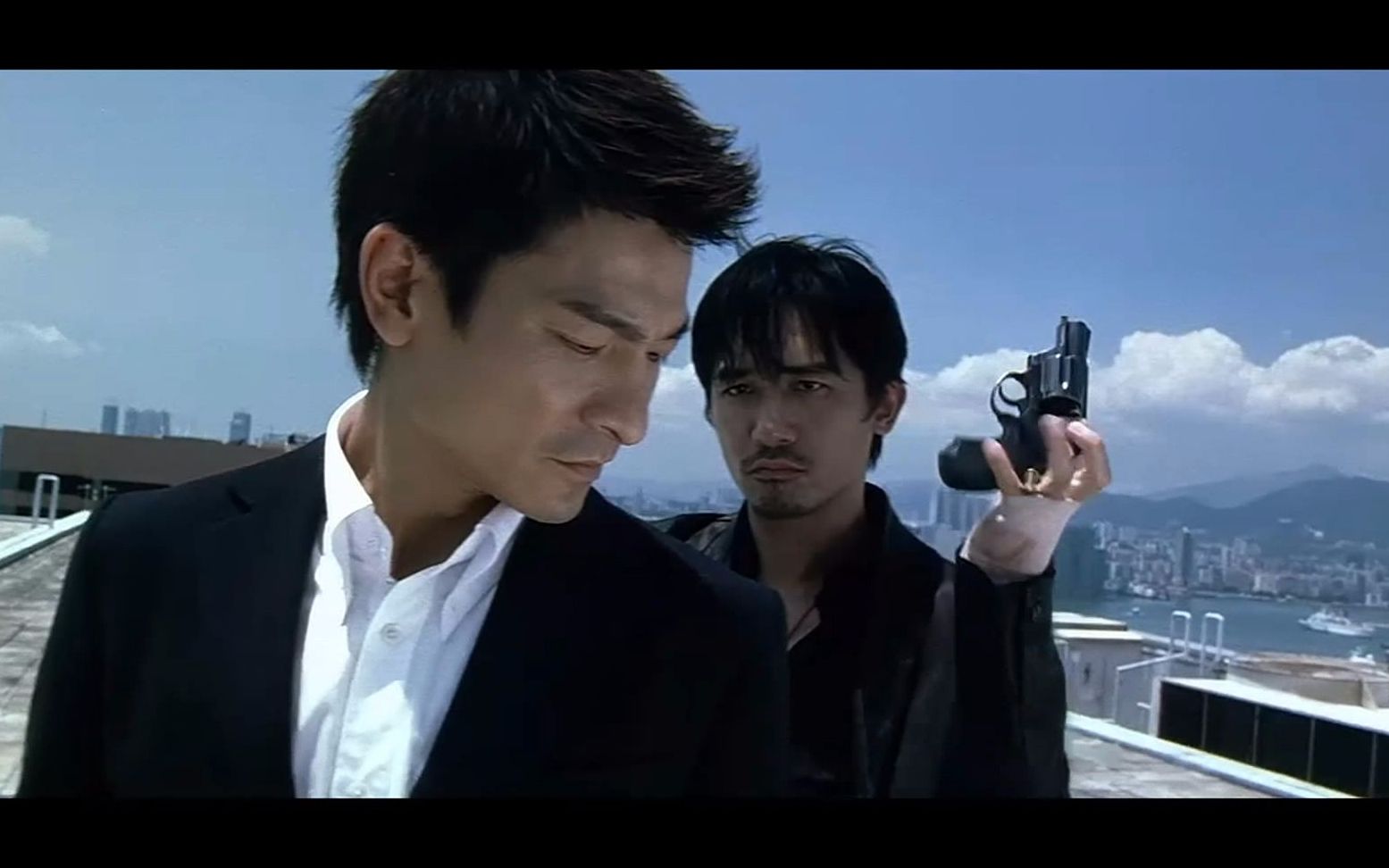 对不起,我是警察