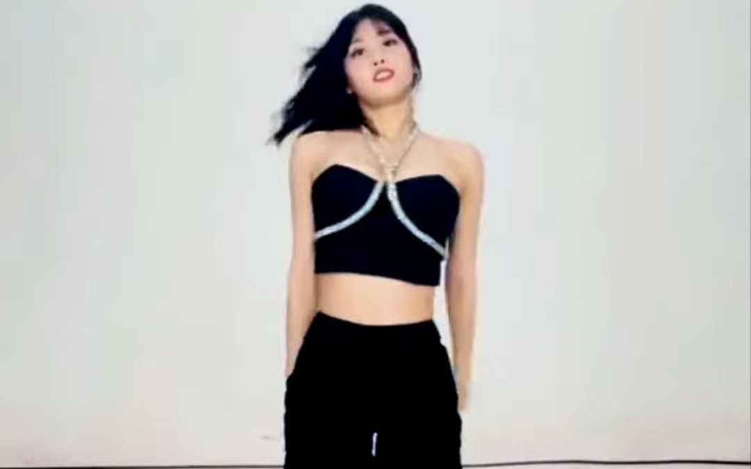 [图]TWICE「Perfect World」Dance MOMO ver# TWICE # PerfectWorld # PerfectWorldDance # M