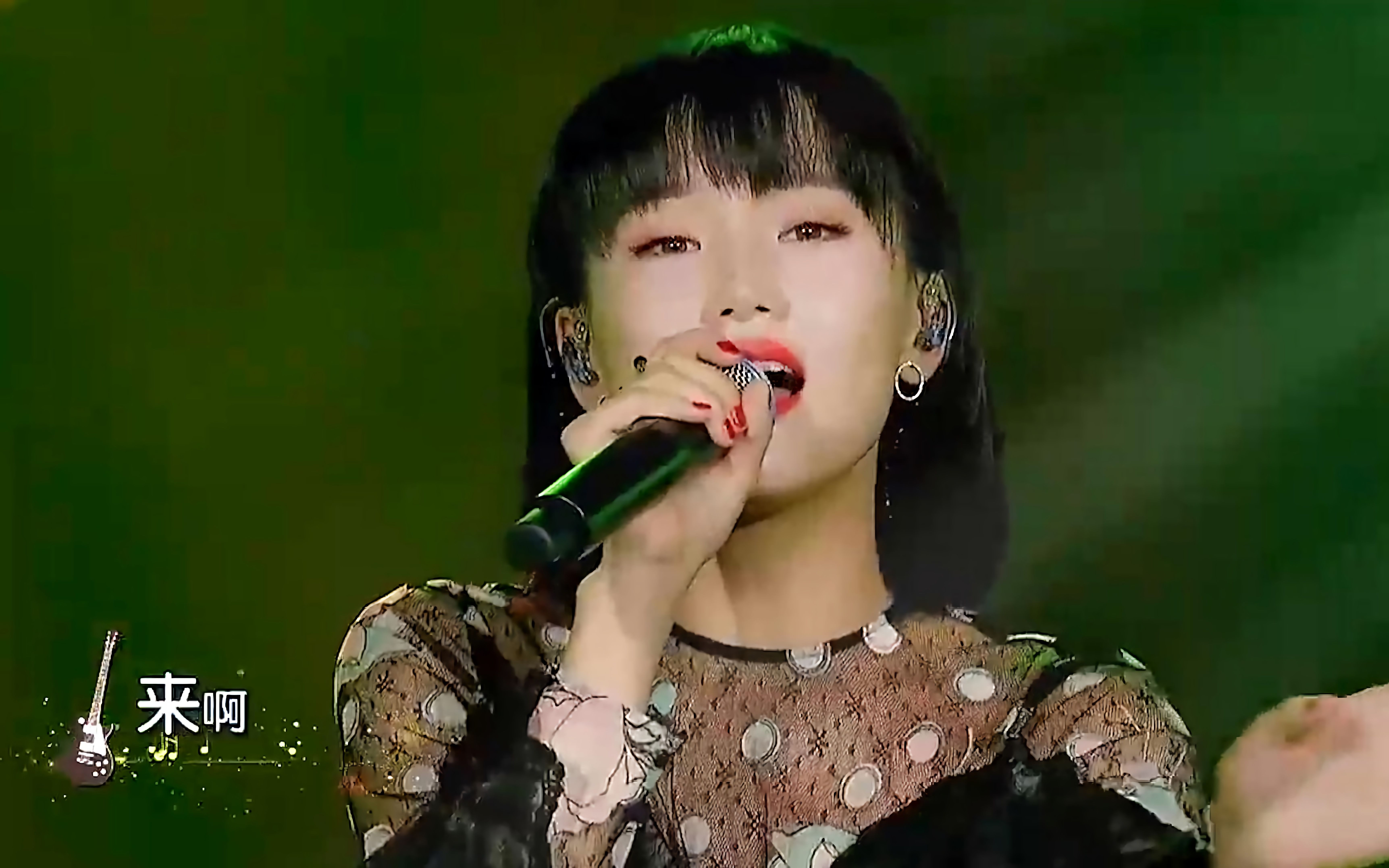 黄龄这浴室歌姬可不是白叫的哦!破80亿的神曲《大风吹》张口就来