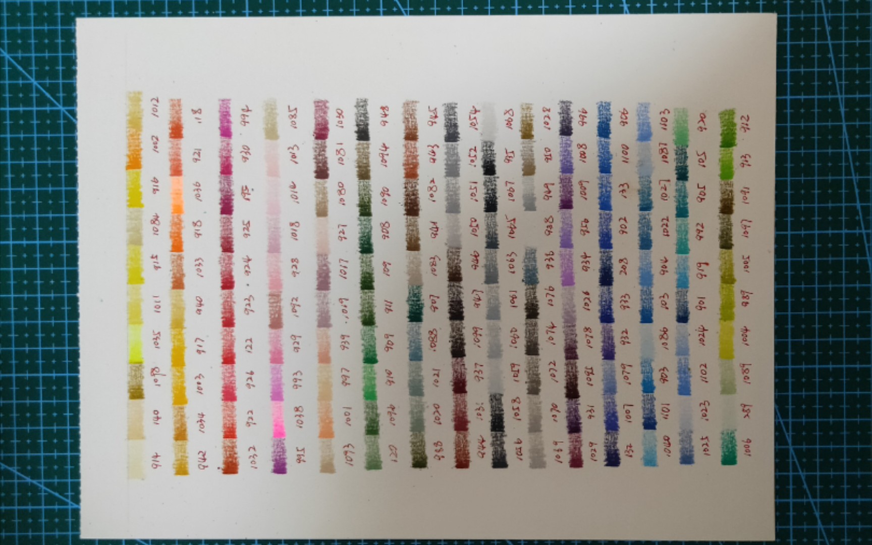 150色霹雳马色卡表图片