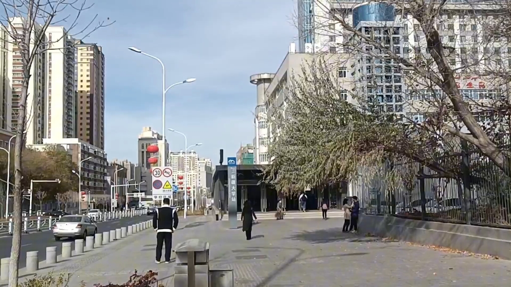 乌鲁木齐胜利路街景