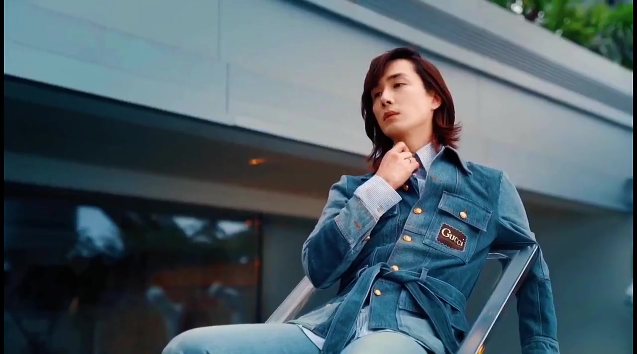 李承铉《天上飞》行走的低音炮,戚薇的快乐我想象不到