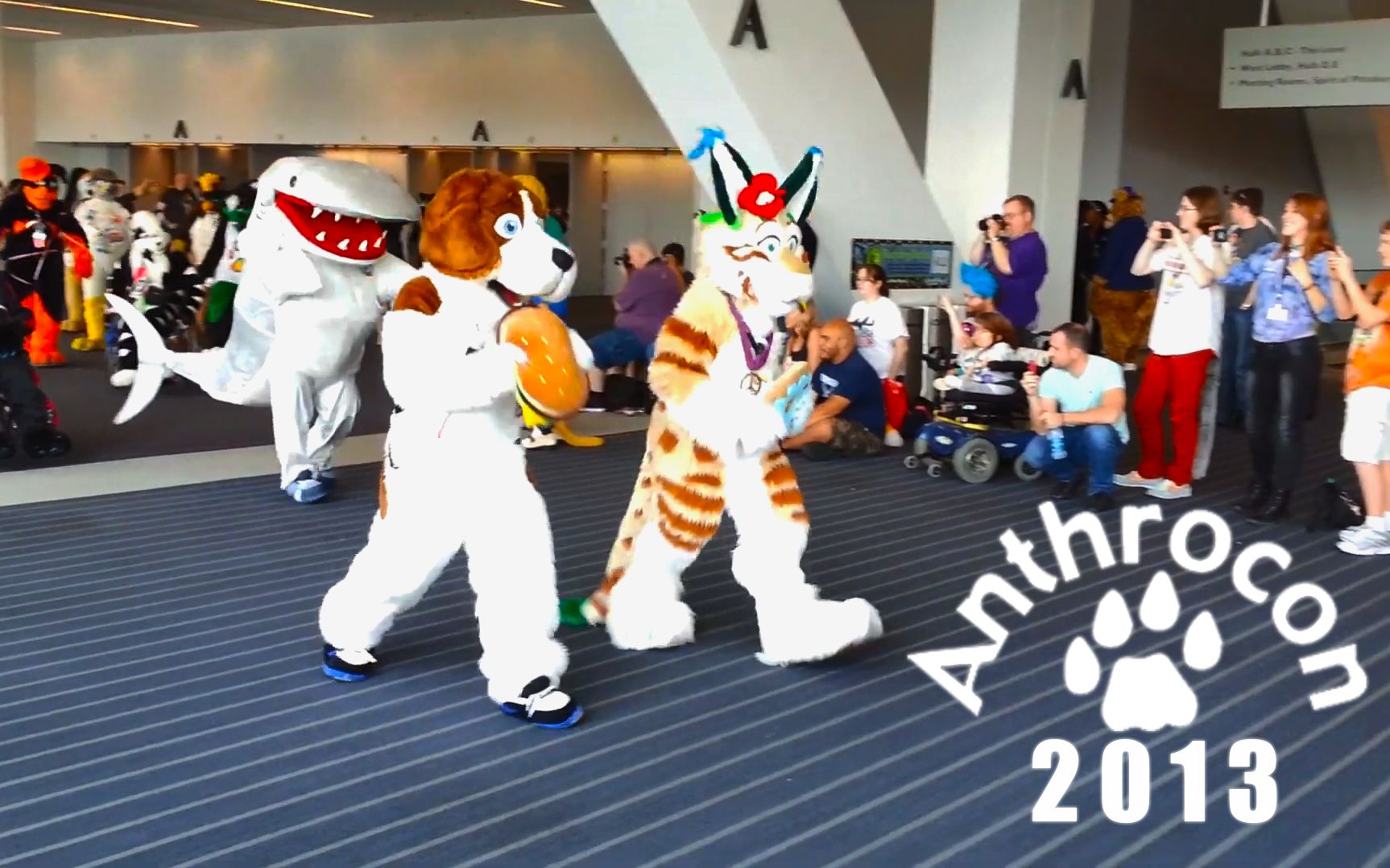 [图]【国外&兽装】一起来看看国外的兽装游行吧！Anthrocon-2013