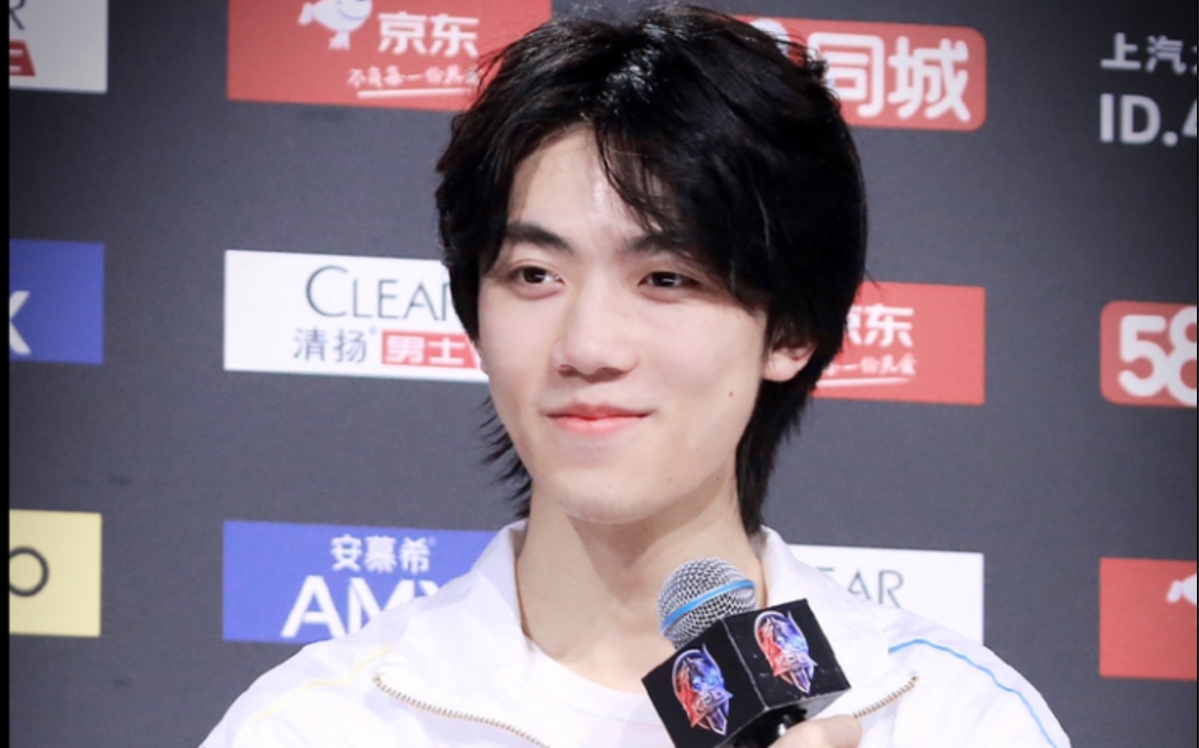 西安webest北诗关于贝斯特在直播间叫宝们和小军犬的那些事