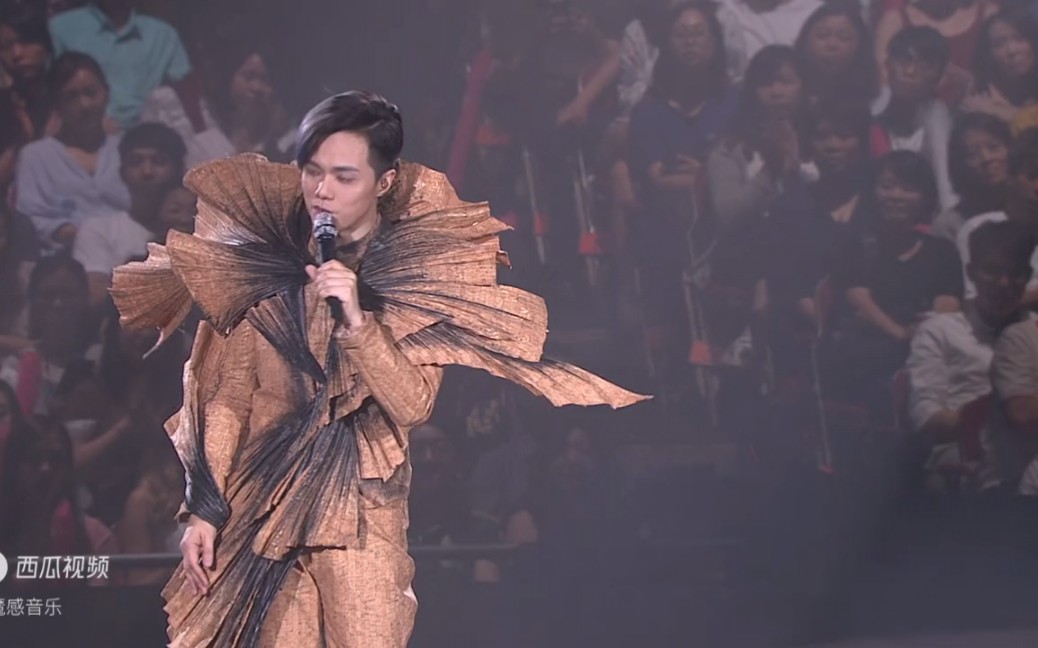 张敬轩2018hinsideout香港红馆演唱会