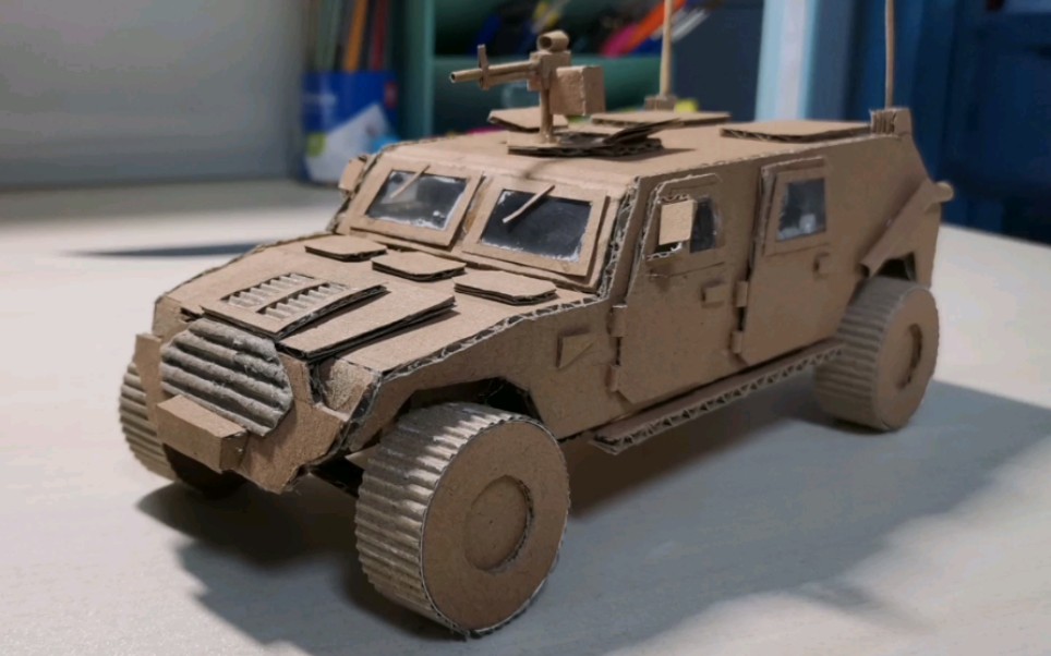 瓦楞纸板模型,纯手工打造,解放军二代猛士轻型装甲车