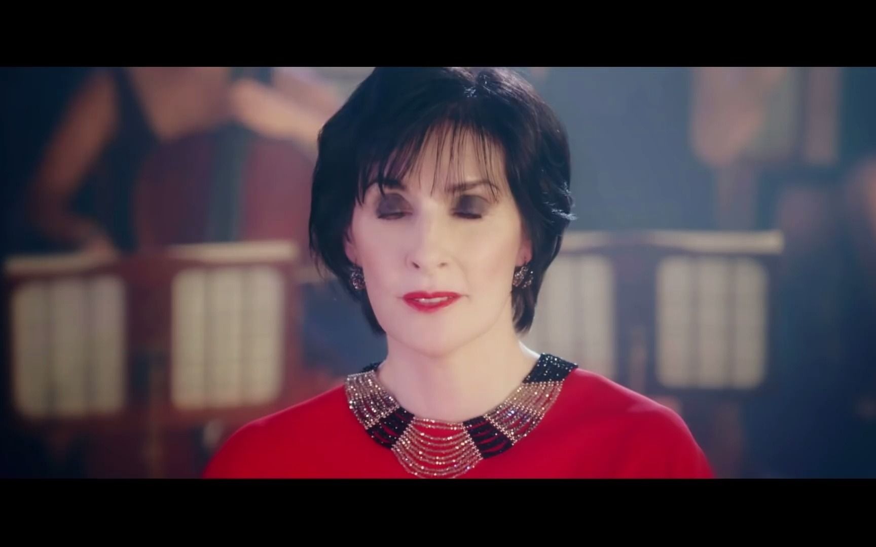 [图]Enya - So I Could Find My Way (Official Video)