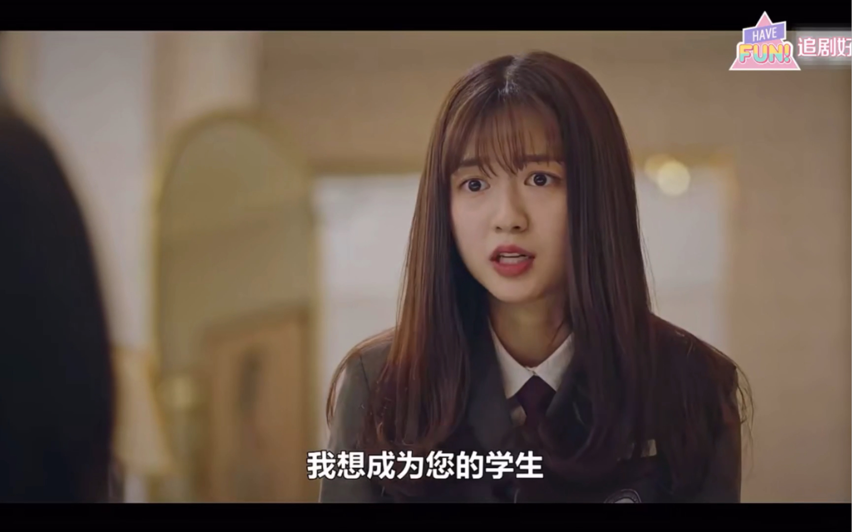 顶楼千老师被露娜的歌声震惊到