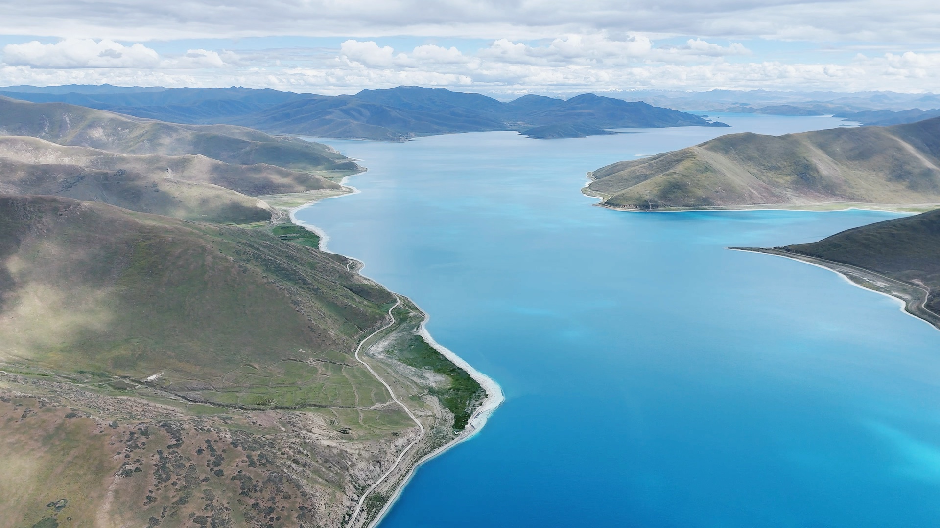 羊卓雍措航拍记录原图直出