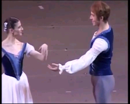 [图]葛蓓莉亚大双人舞 Coppelia Alina Cojocaru and Johan Kobborg