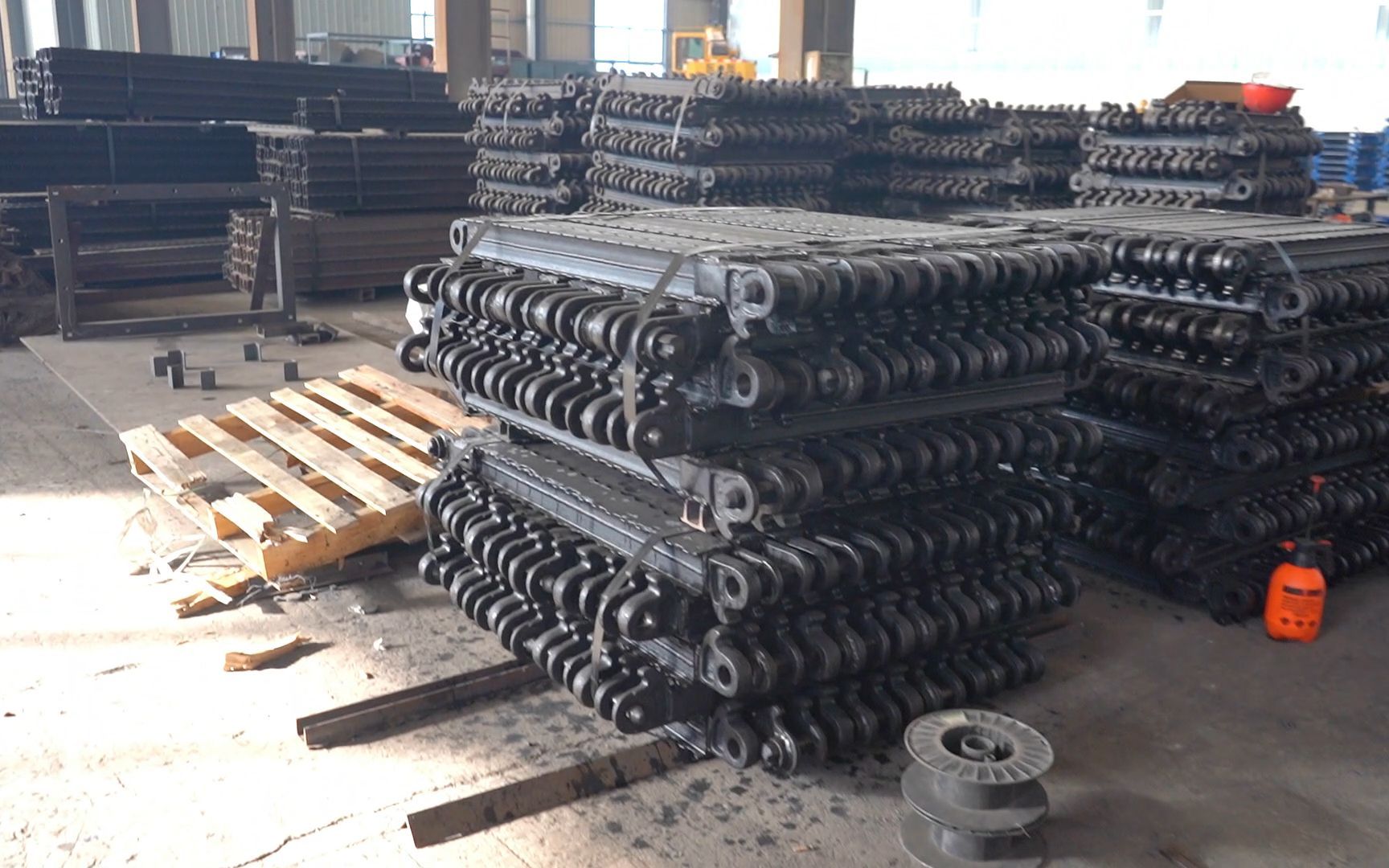 矿用锚杆：掘进作业的秘密武器
