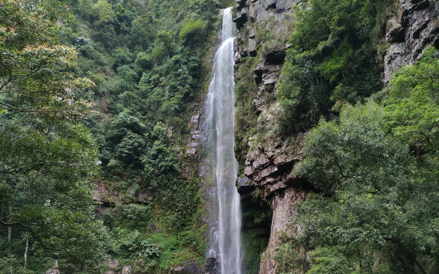 天河水长流水图片