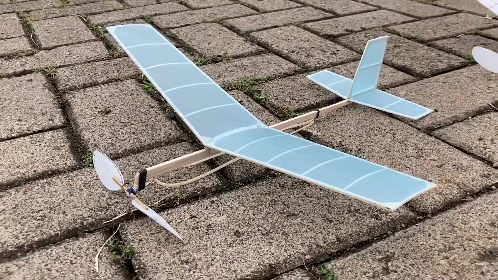 三款橡筋动力飞机试飞,究竟谁更强悍?