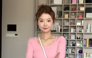 Tải video: 粉色其实稍微搭配下还是很抢眼的~也不是以前眼里看不上的颜色嘛四果然女生到了一定年纪就是离不开粉色了