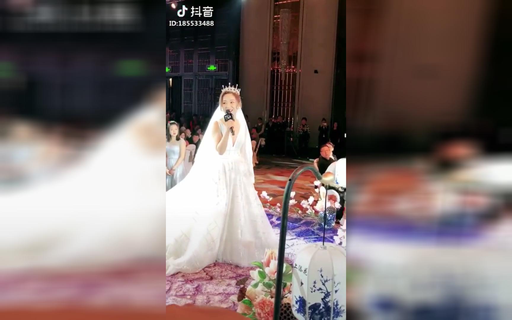 [图]【抖音】婚礼篇 没点才艺都不好意思结婚 国内现代抖音式婚礼