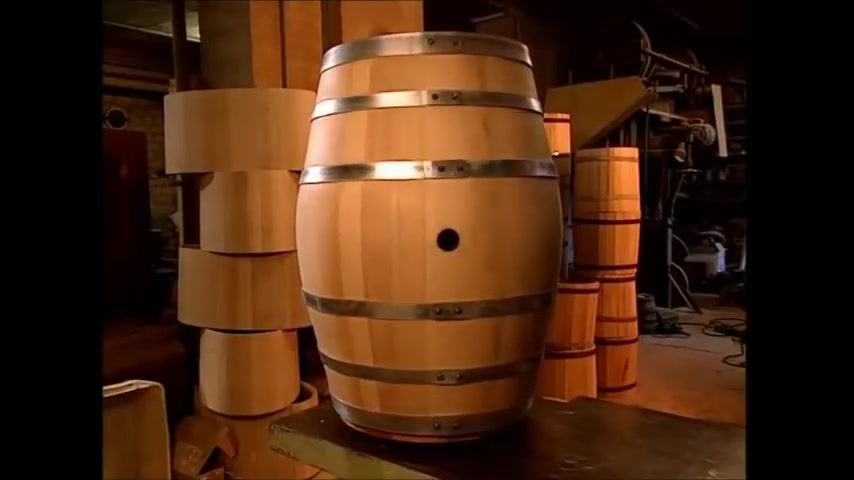 [图]【葡萄酒周边】橡木桶是怎么制作而成的 How It’s Made Oak barrel