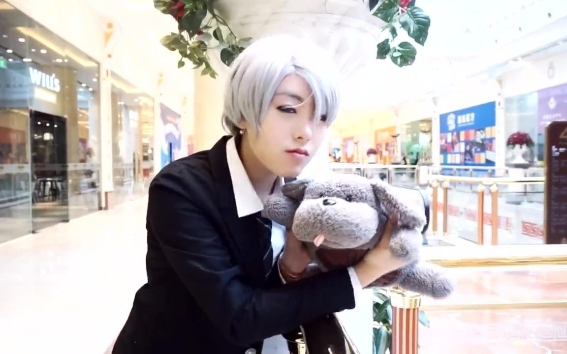 pinkcat冰上的尤里维克托cos可爱的俄罗斯小伙