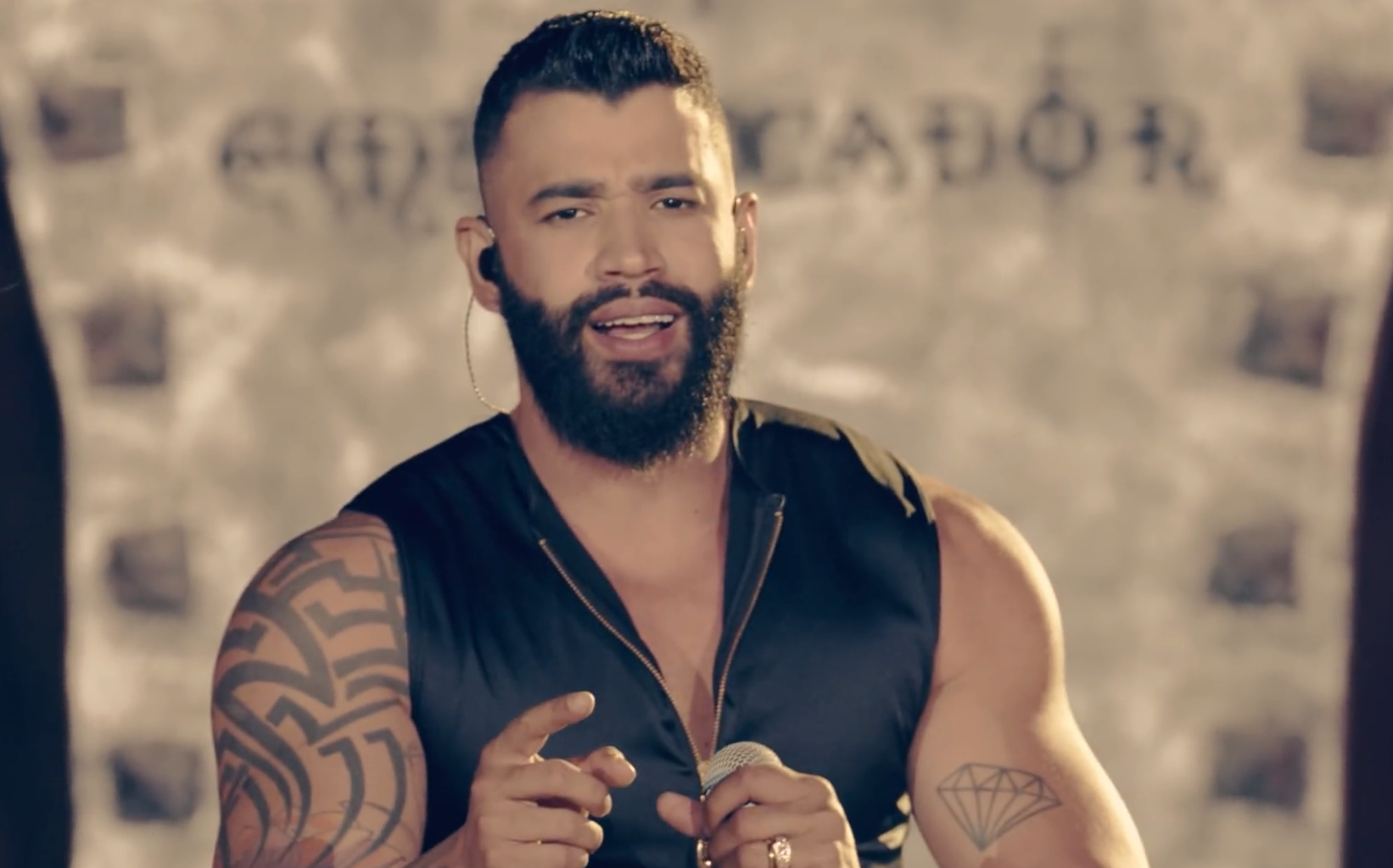 [葡语mv]巴西歌手gusttavo lima - café e amor_哔哩哔哩_bilibili