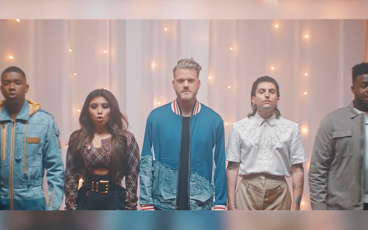 [图]【MV首播】Pentatonix《Waving Through A Window》