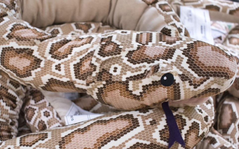 悲伤的花蟒蛇の贴贴