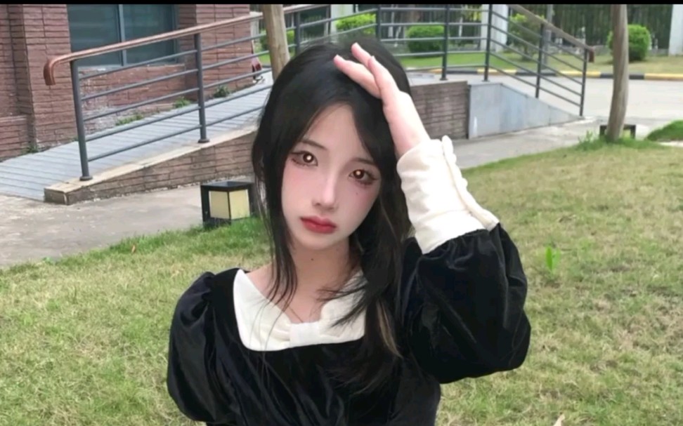 快手美女合集甜妹系黑丝短裙洛丽塔颜值萌妹30