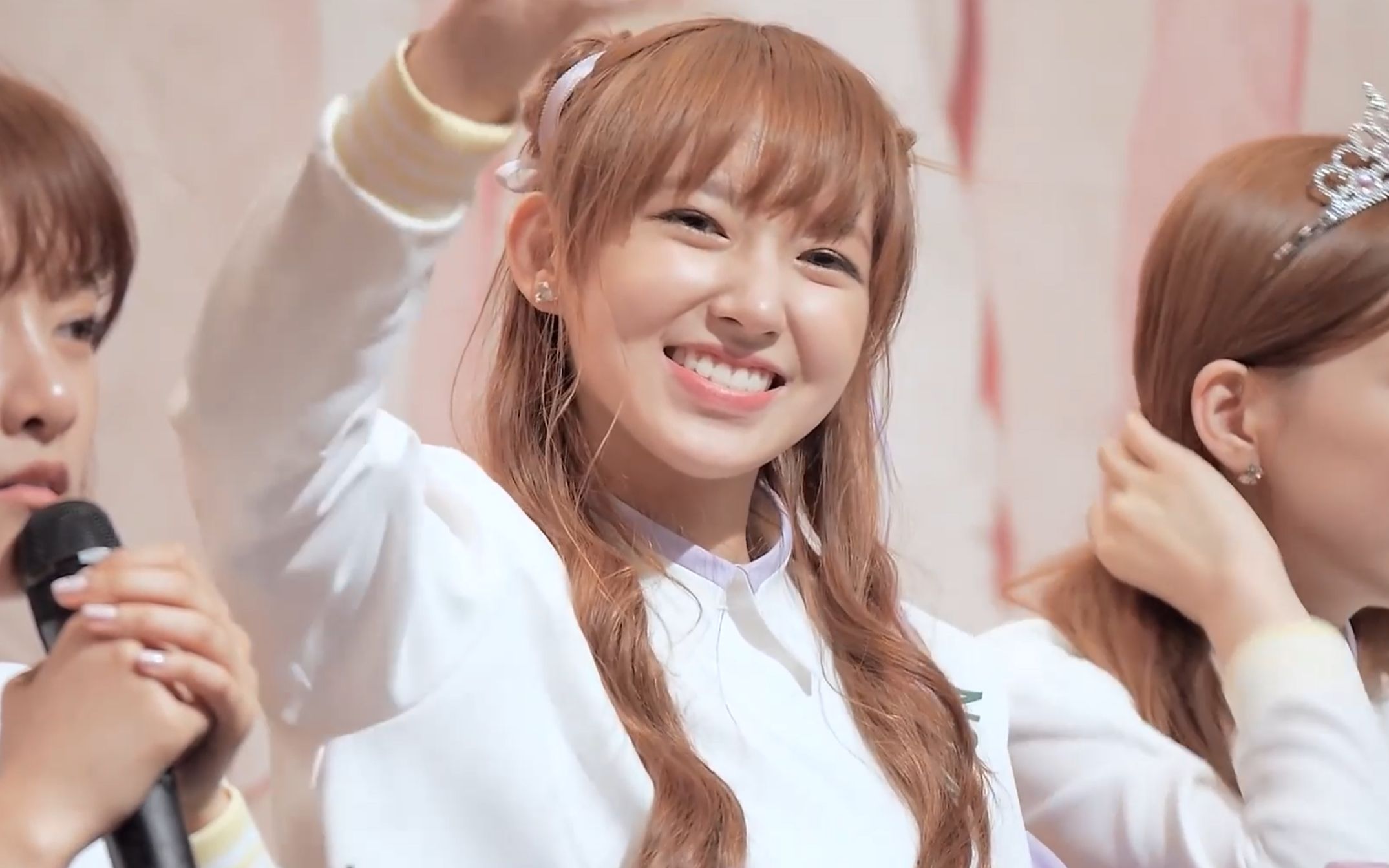 160312 程潇momomo时期的签售会2部(室内 室外),丸子头好可爱_哔哩