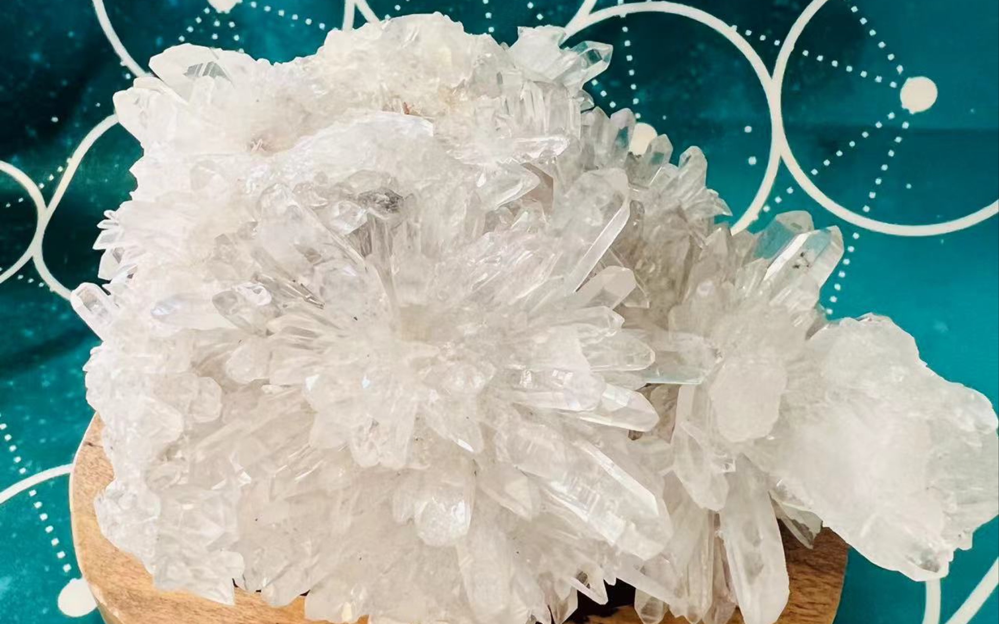 28号白水晶花晶簇